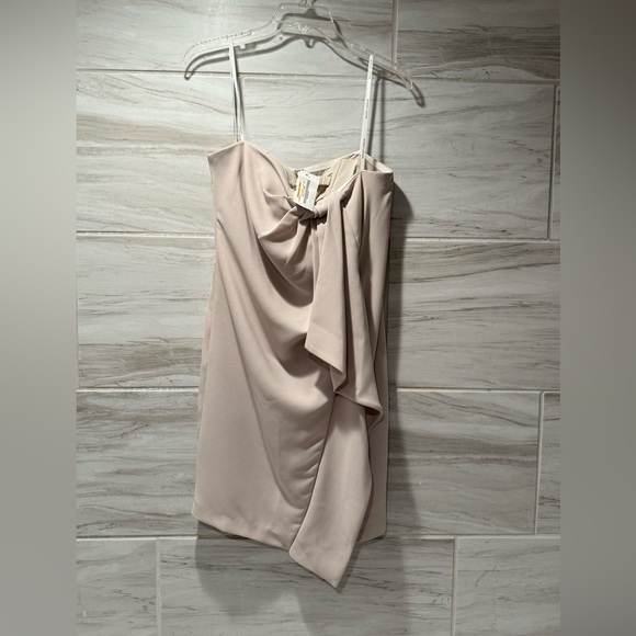 Maggie London Strapless Dress NWT Size 8 - Picture 2 of 11